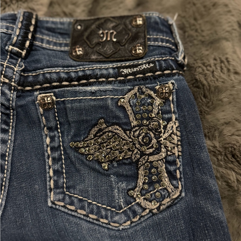 ❗️SOLD❗️

Miss Me Blue Embroidered Pocket Bootcut Jeans